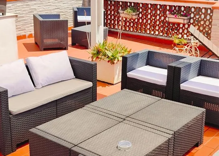 Panoramic Luxury Little Penthouse
